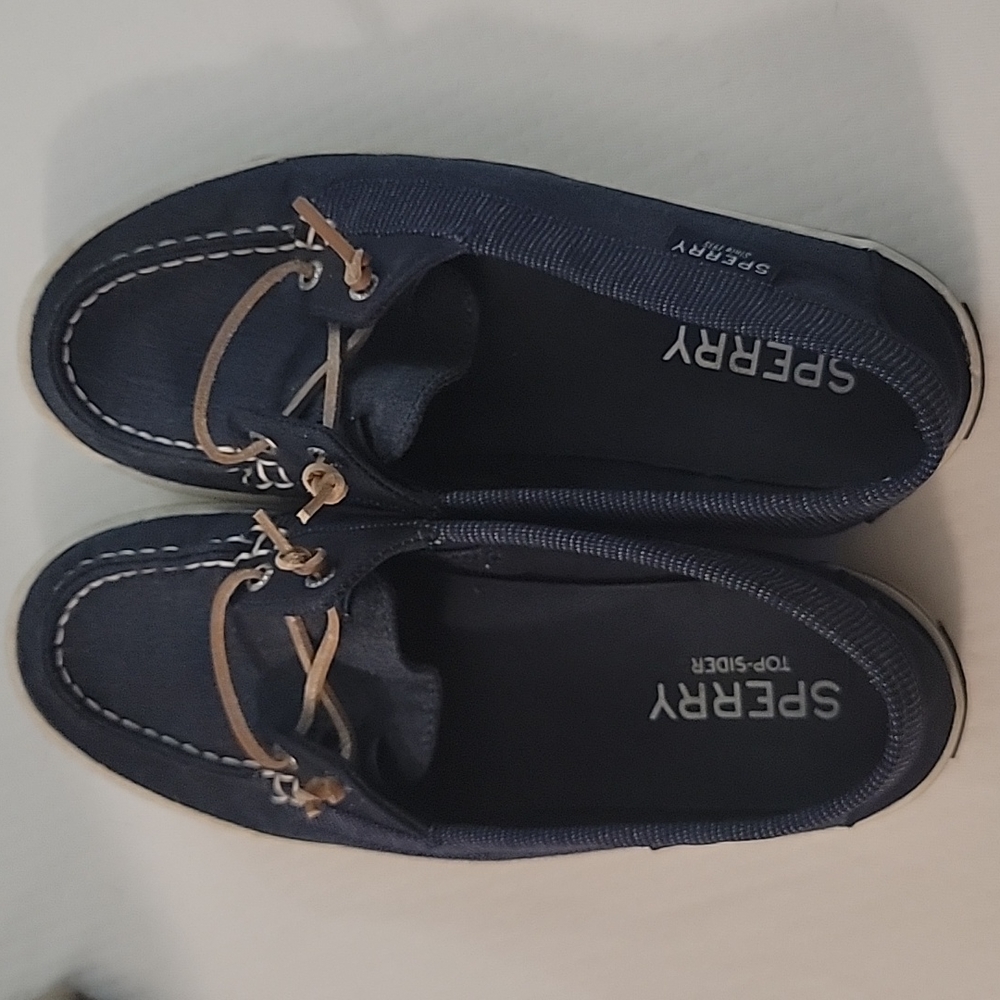 Womans Sperry loafers